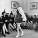 Босоножки на танкетке. Модный показ, 1947 год
