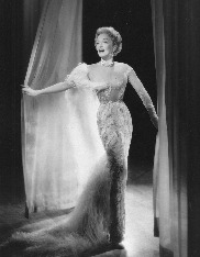  Марлен Дитрих в платье Жана Луи