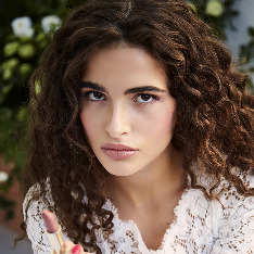  Dolce & Gabbana Dolce Garden Spring 2018. Коллекция вдохновлена красотой цветущего сицилийского сада, а основная дань отдается великолепной розе.