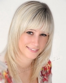 Стрижки средней длины