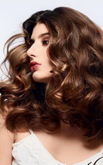 Суперобъёмная укладка с волнистой текстурой Суперобъёмная укладка с волнистой текстурой