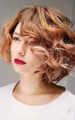 Слегка растрёпанные локоны-пружинки Слегка растрёпанные локоны-пружинки