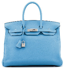 Сумки Биркин делают в четырех стандартных размерах: 25, 30, 35, 40, 45, и нестандартных - 25, 50 и 55 см, она может быть разных цветов. Сумка имеет замок и ключи, покрытые золотом или палладием для предотвращения потускнения. Стандартная комплектация сумки Биркин – это подкладка из тончайшей козлиной кожи того же цвета, что и основная кожа, а также замки и молнии из чистого золота или других драгоценных металлов. По желанию заказчика металлический замок может быть обтянут кожей или украшен бриллиантами.