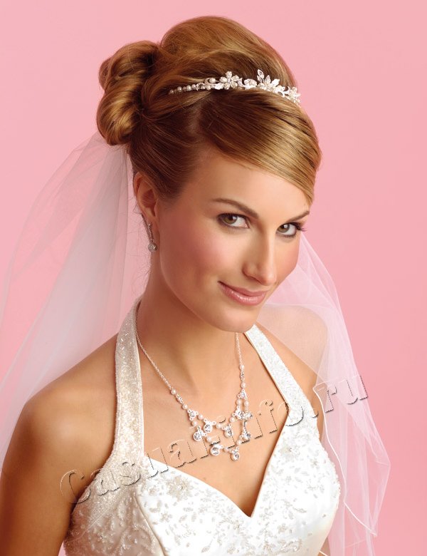 Свадебные прически с фатой