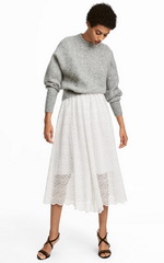 Кружевная юбка и свитер Кружевная юбка и свитер