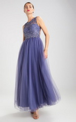 Фиолетовый цвет в вечернем гардеробе