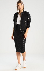 Юбка-карандаш. Образы в спортивном стиле Юбка-карандаш. Образы в спортивном стиле