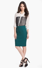 Юбка-карандаш яркого насыщенного цвета Юбка-карандаш яркого насыщенного цвета