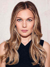 Модные прически с локонами